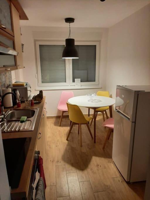 Bojana 34m2,free Wifi,parking Apartment Sisak